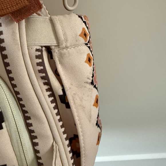 Wrangler Geometric Beige and Orange Backpack main image 5